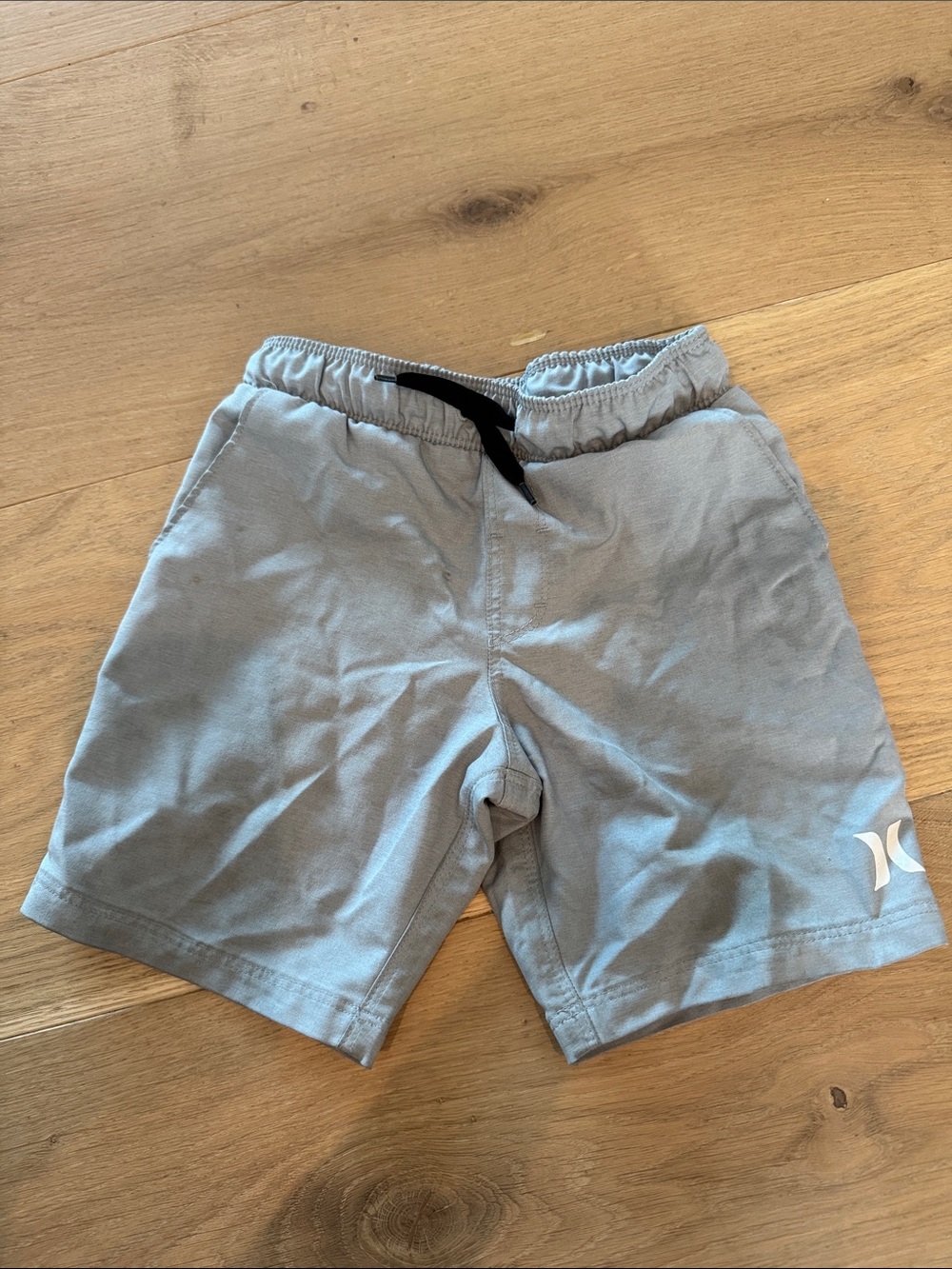 Hurley Kids Swim Shorts / Light Gray Elastic-Waist Shorts with Drawstring